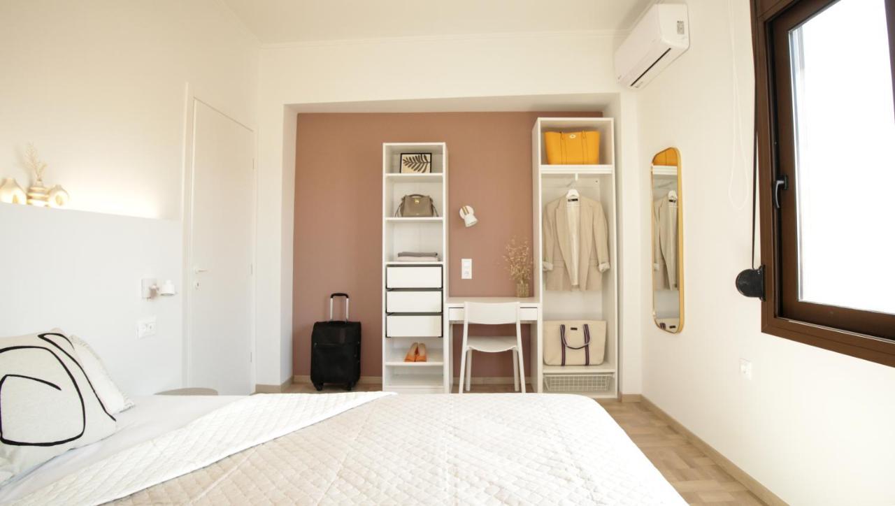 Onos - 2 Bedroom 2 Bathroom Penthouse With Terrace In Old Town Kalamata Exteriér fotografie
