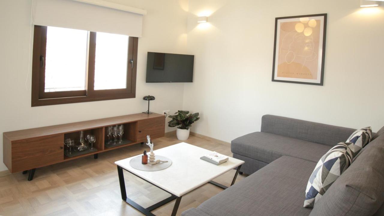Onos - 2 Bedroom 2 Bathroom Penthouse With Terrace In Old Town Kalamata Exteriér fotografie
